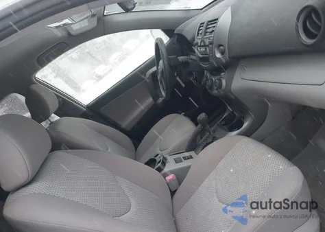 2006 Toyota Rav4 from USA, damaged, VIN JTMBD33V466020330